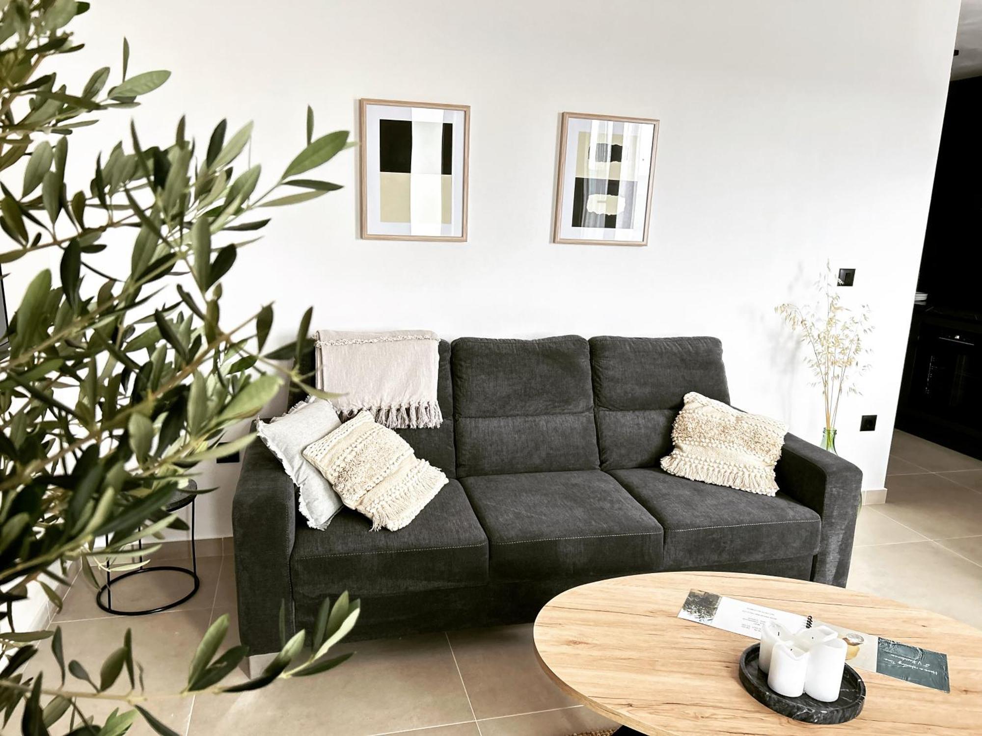 V Residence Apartments ラバック エクステリア 写真